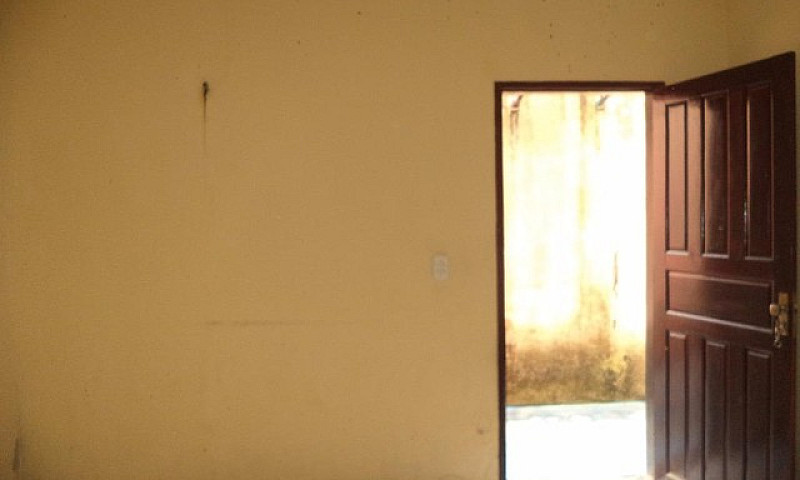 Casa Com 1 Dormitóri...