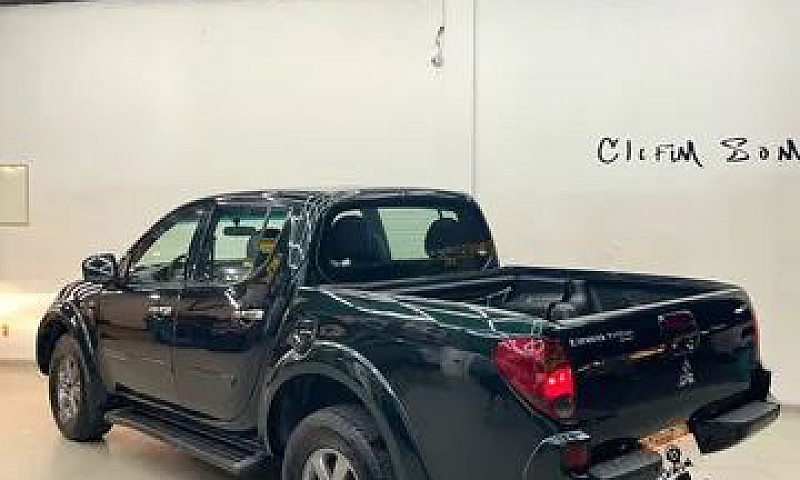 L200 Triton Hpe 4X4 ...