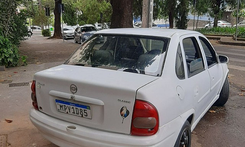 Corsa Classic 2004...