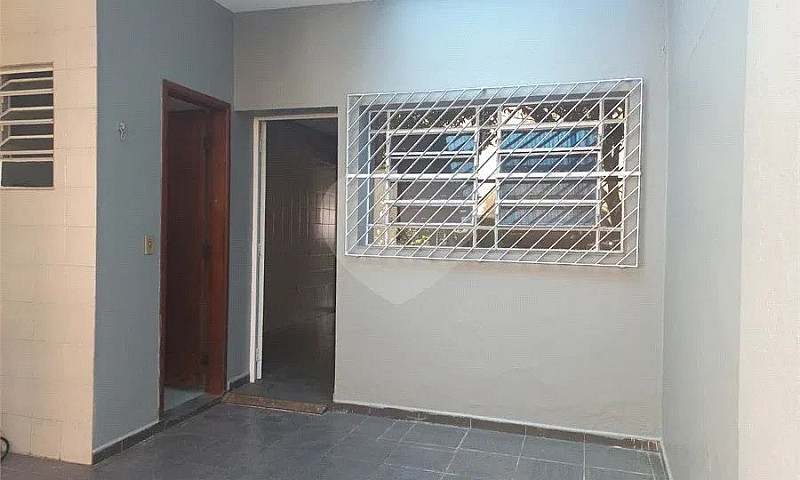 Casa Com 2 Quartos À...