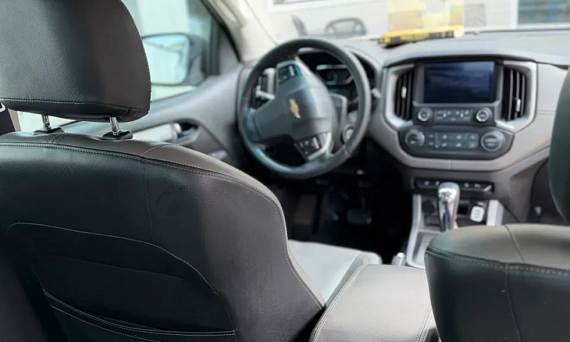 Chevrolet S10 Pick-U...
