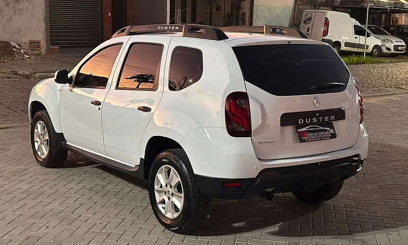 Renault Duster Expre...
