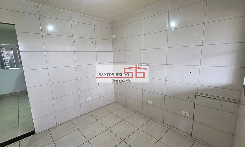 Casa Com 2 Dormitóri...