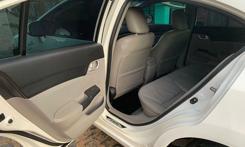 Vendo Honda Civic 20...