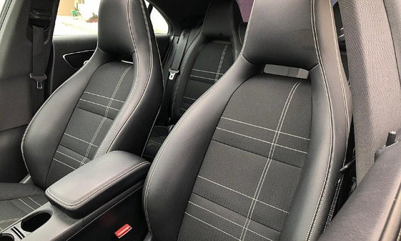 Mercedes-Benz Cla 20...