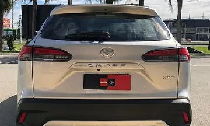 Toyota Corolla Cross...