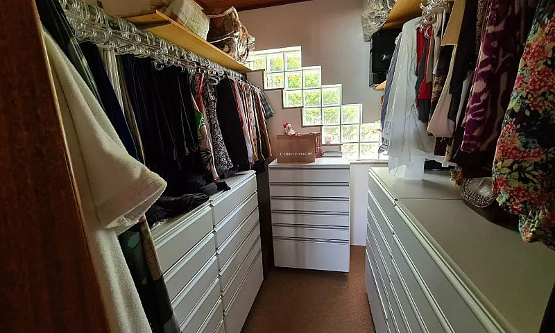 Casa Em Condomínio E...