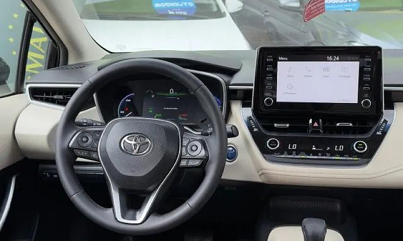 Toyota Corolla Altis...