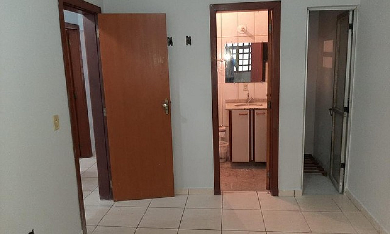 Casa Para Venda Em B...