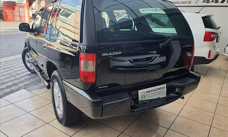 Chevrolet Blazer 2.4...