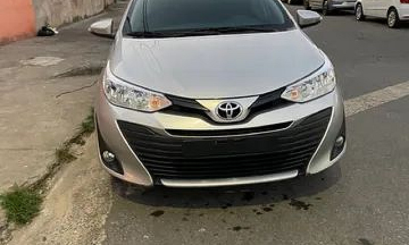 Toyota Yaris ...