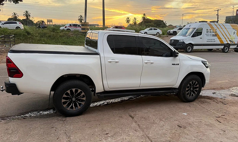Toyota Hilux 2021 ...
