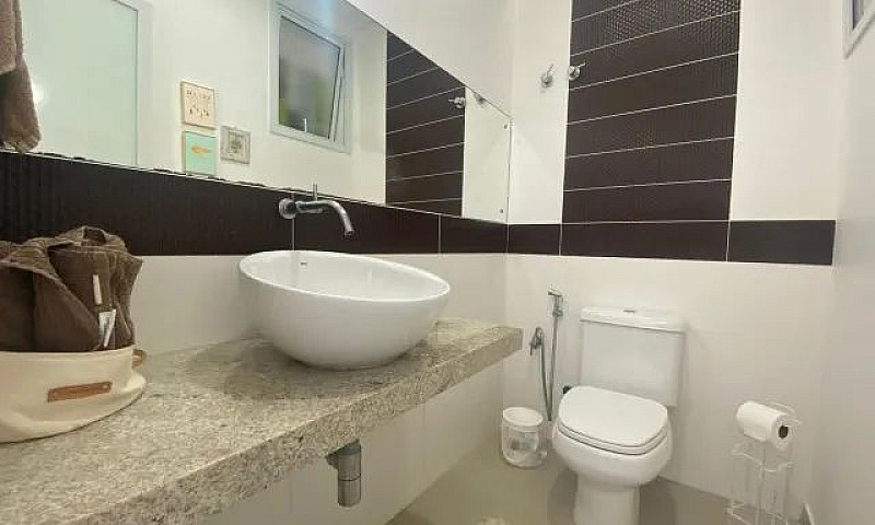 Mansão Em Jurere Int...