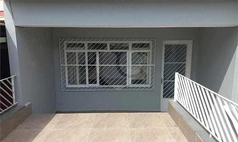 Casa Com 2 Quartos À...