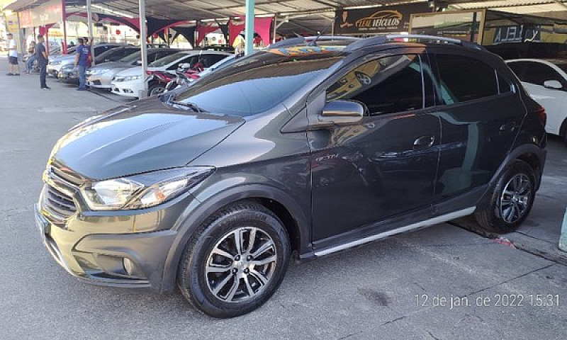 Onix Active 1.4 2017...