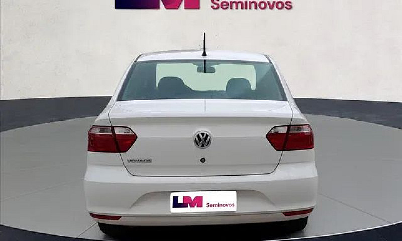 Volkswagen Voyage 1....