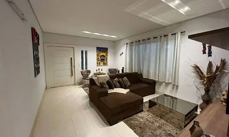 Casa A Venda Com Pis...