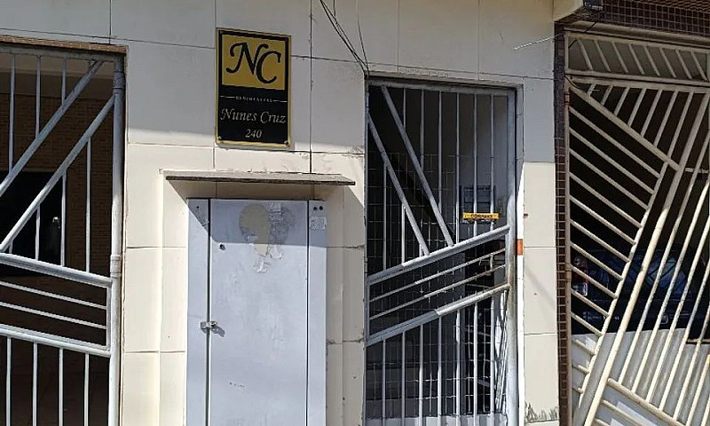 Casa 2 Quartos No Bu...