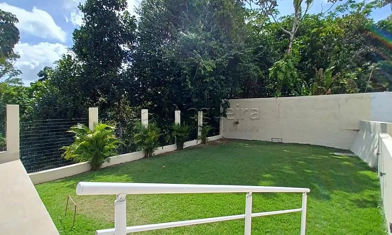 Casa Em Condominio À...
