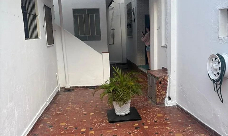 Ótima Casa 2 Quartos...