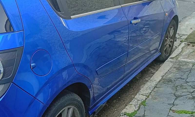 Chevrolet Sonic Hb L...