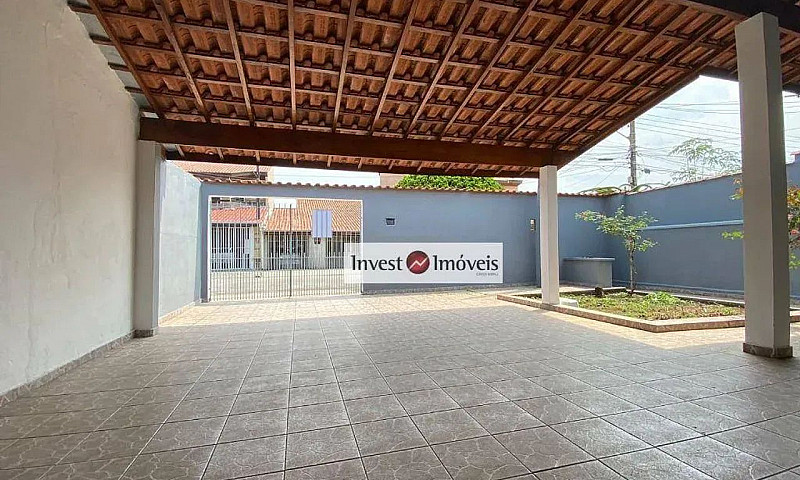 Casa Com 3 Dormitóri...