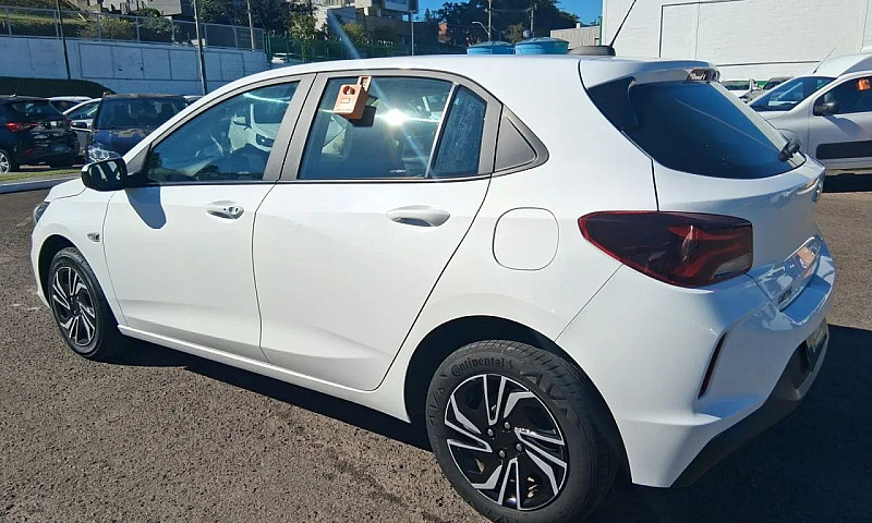 Chevrolet Onix Hatch...