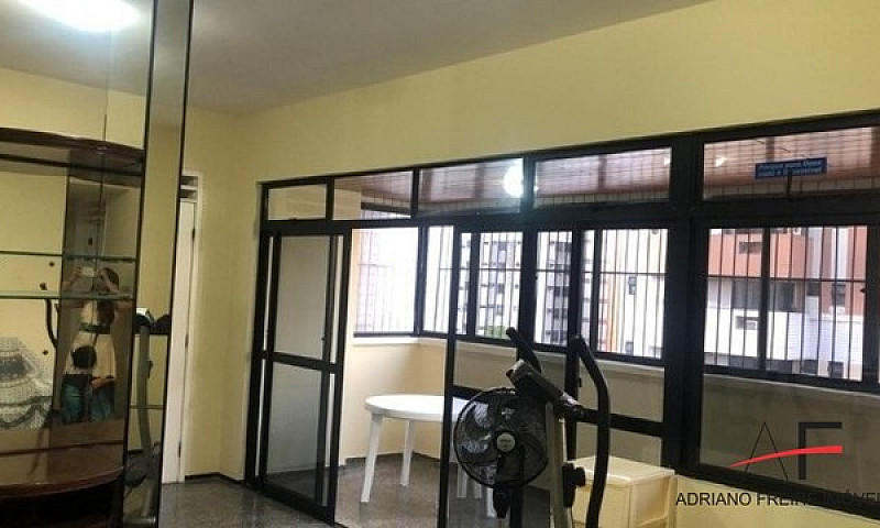 Apartamento Semimobi...