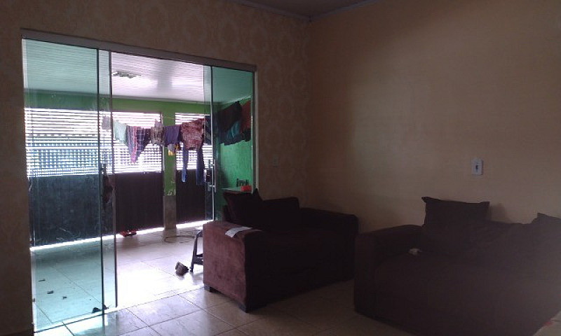 Casa De Esquina Qr 2...