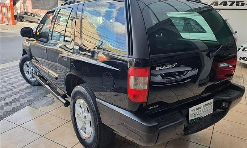 Chevrolet Blazer 2.4...