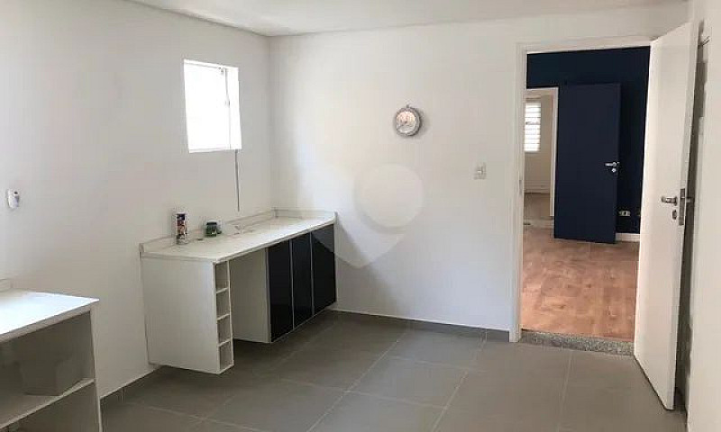 Casa Com 6 Quartos À...