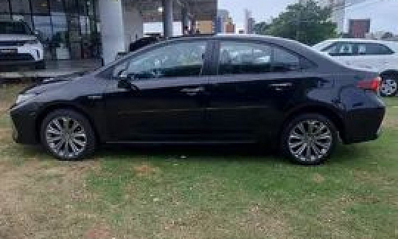 Corolla Altis Hybrid...