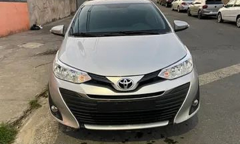 Toyota Yaris ...