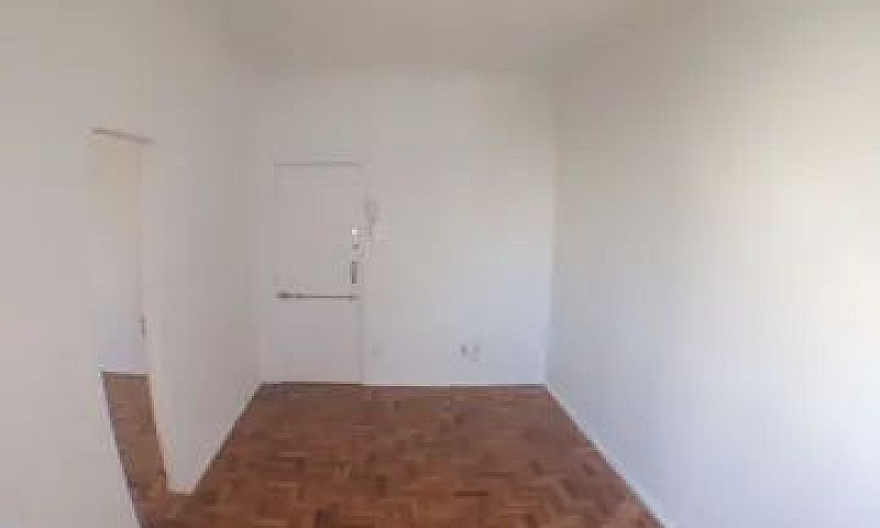 Sl/Quarto No Arpoado...