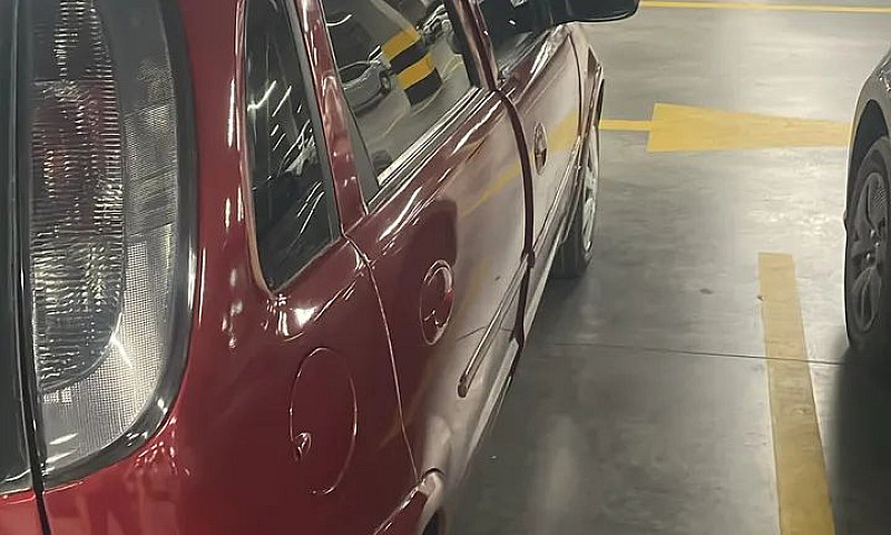 Chevrolet Corsa Hat....