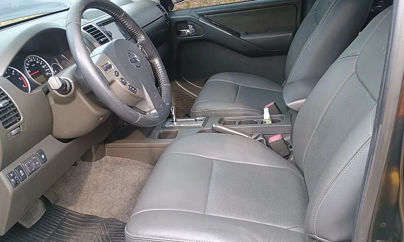 Nissan Frontier Sl C...