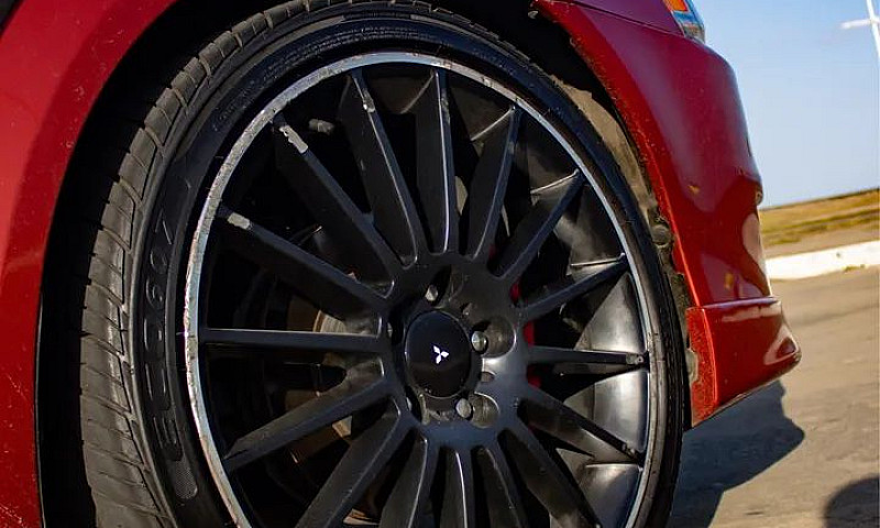 Mitsubishi Lancer Hl...