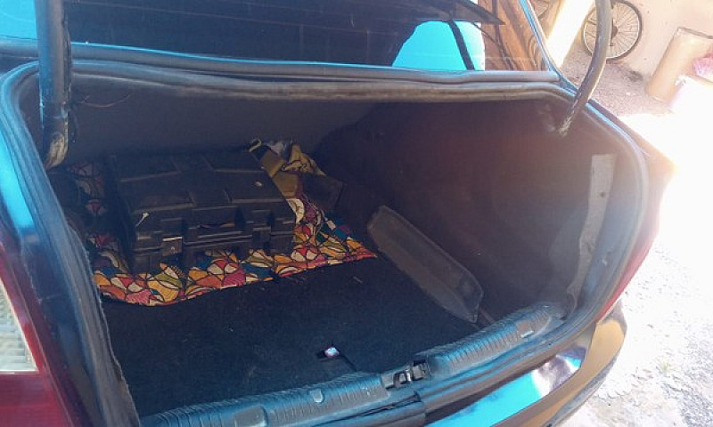 Corsa Sedan Maxx...