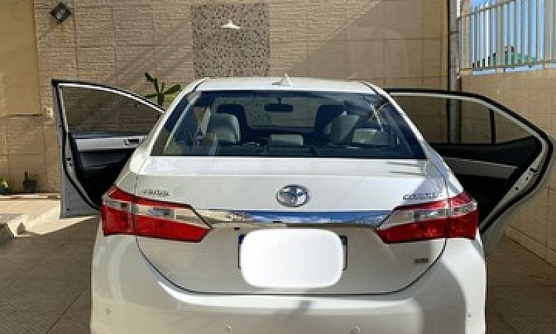 Corolla 1.8 Gli Uppe...