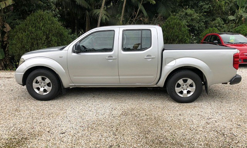 Frontier Xe 4X2 2010...