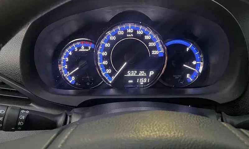Toyota Yaris ...