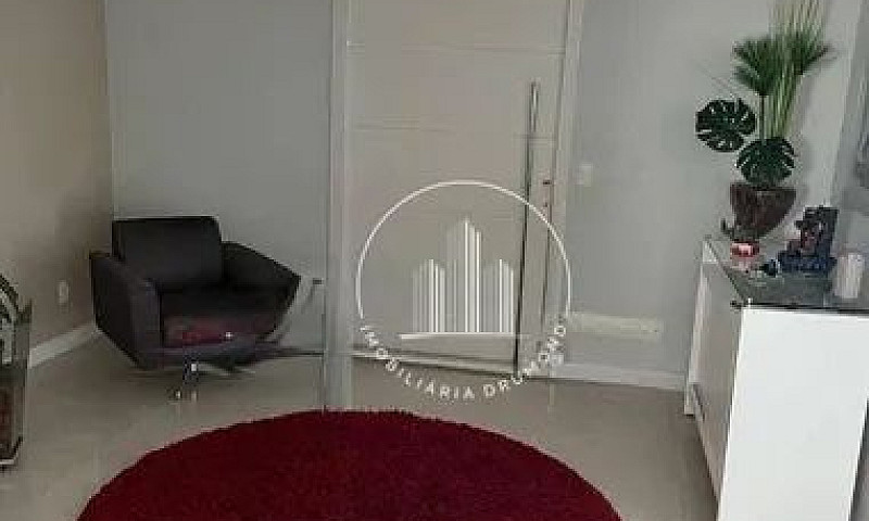 Casa Com 2 Suítes À ...