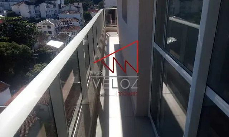 Apartamento-À Venda-...