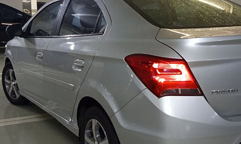 Chevrolet Prisma Sed...