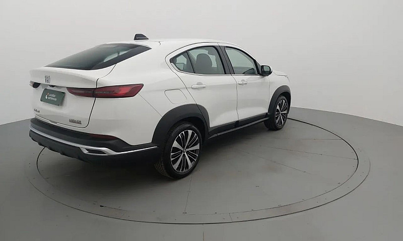 Fiat Fastback 2023 1...