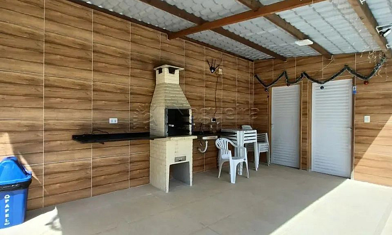 Casa Em Condominio À...