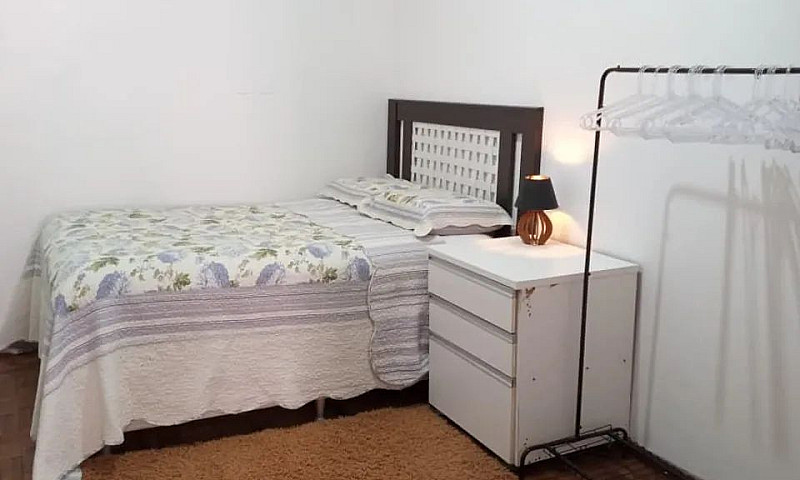 Quarto Individual Em...
