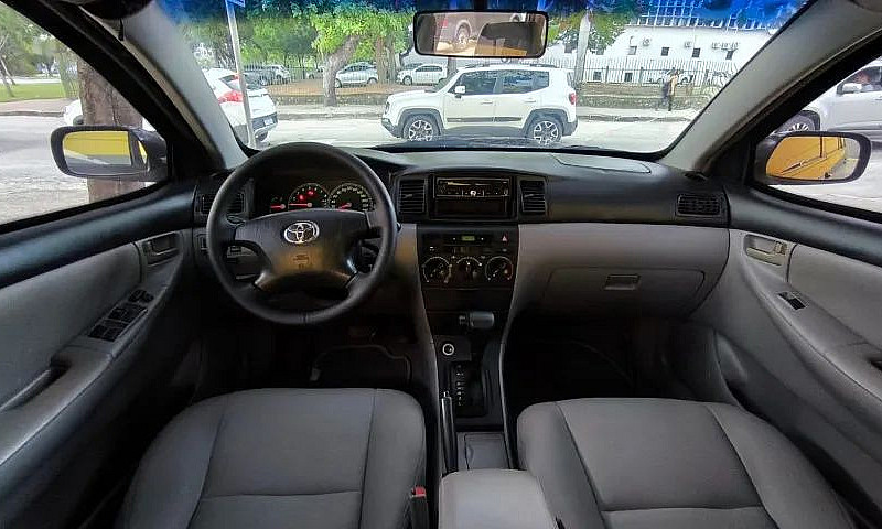 Toyota Corolla Field...