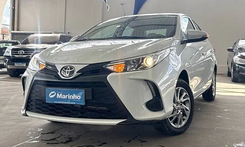 Toyota Yaris Xs Seda...