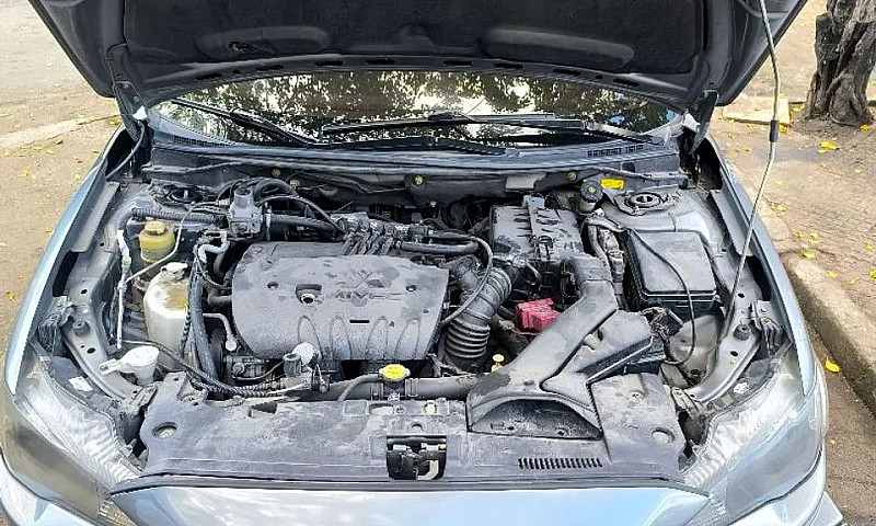 Mitsubishi Lancer 2....
